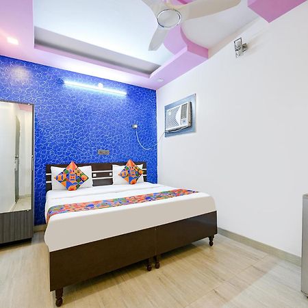 Fabhotel Capital Inn Газиабад Экстерьер фото